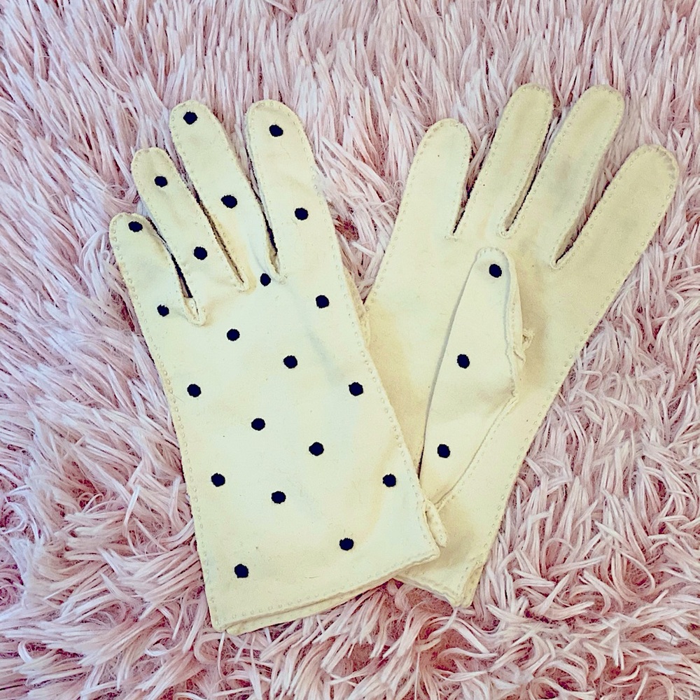 Vintage polka dot gloves, Elvette by Dawnelle
